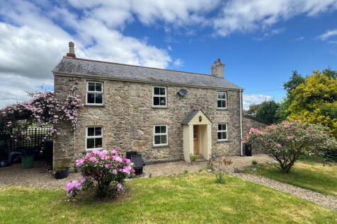 Callington PL17 4 bed detached house for sale