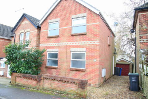 Phyldon Road, Poole BH12 3 bed detached house for sale