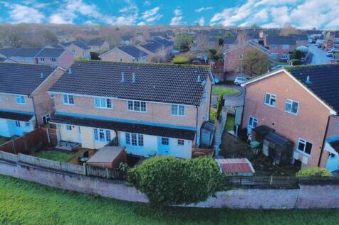Little Meadow, Bristol BS32 2 bed end of terrace house for sale