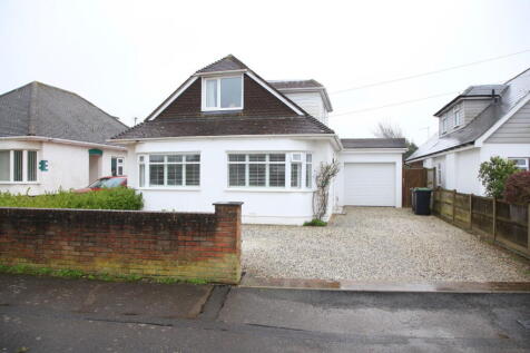 Caroline Avenue, Christchurch BH23 5 bed detached house for sale