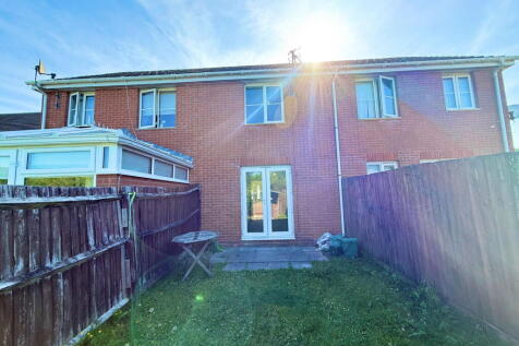 Charlotte Court, Swansea SA1 2 bed terraced house for sale