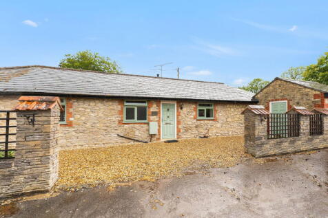 3 bedroom semi-detached bungalow for sale