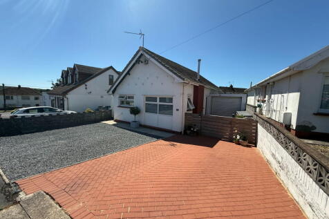 Lime Grove, Swansea SA2 2 bed detached bungalow for sale