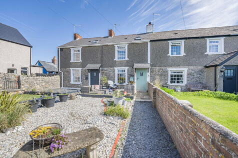 2 bedroom cottage for sale