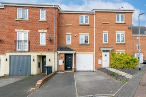 Topliss Way, Leeds 3 bed townhouse for sale