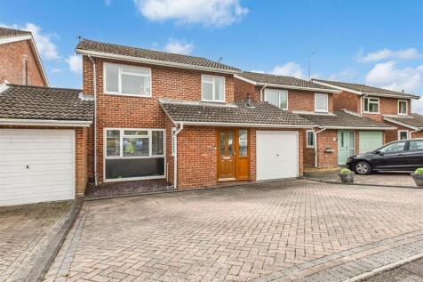 Three Acres, Denmead 3 bed detached house for sale