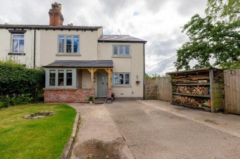 3 bedroom semi-detached house for sale