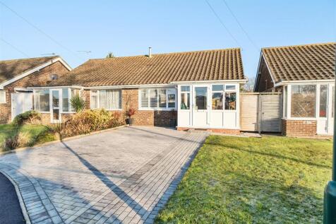 2 bedroom semi-detached bungalow for sale