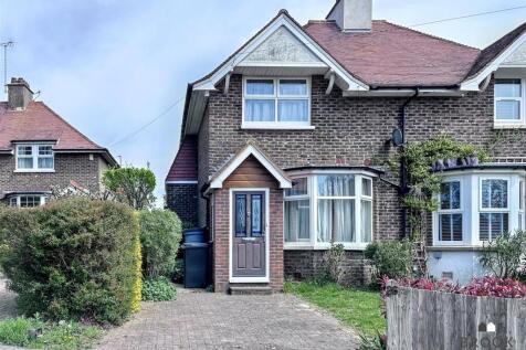 Roselands Avenue, Eastbourne BN22 2 bed house for sale