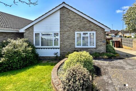 Tolkien Road, Eastbourne BN23 2 bed bungalow for sale