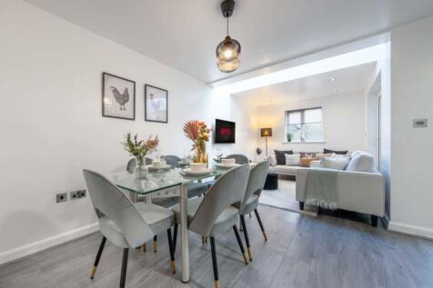 Derinton Road, London SW17 3 bed house for sale