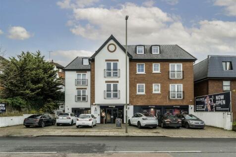 Burnt Oak Broadway, Edgware HA8 2 bed flat for sale