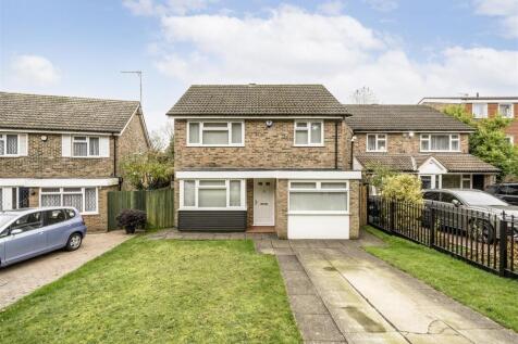 Acacia Close, Stanmore HA7 3 bed detached house for sale