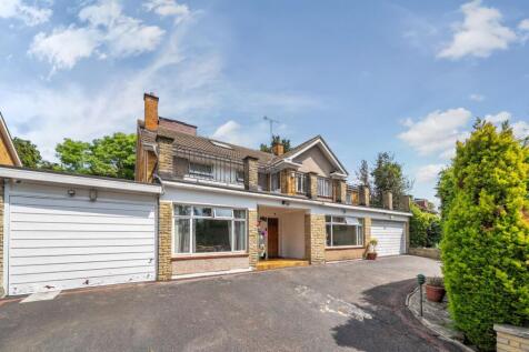 6 bedroom detached house for sale