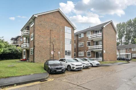 White House Drive, Stanmore HA7 2 bed flat for sale