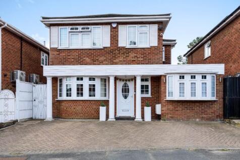 Jellicoe Gardens, Stanmore HA7 5 bed detached house for sale
