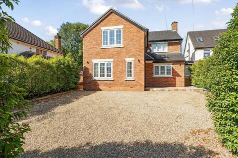 Clamp Hill, Harrow Weald HA7 5 bed detached house for sale