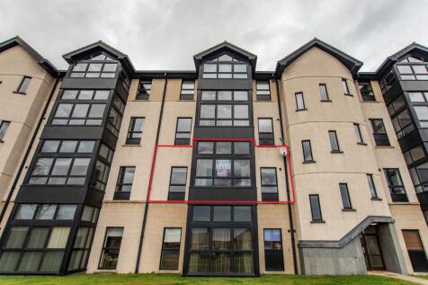 Castle Gardens, Barrock Street... 3 bed flat for sale