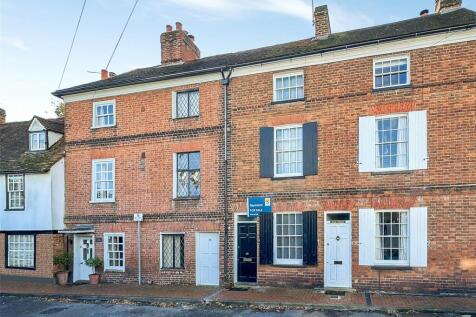 The Hythe, Surrey TW18 3 bed terraced house for sale