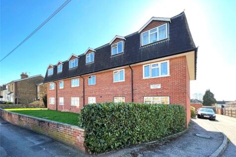 Hermitage Court, Staines TW18 1 bed flat for sale