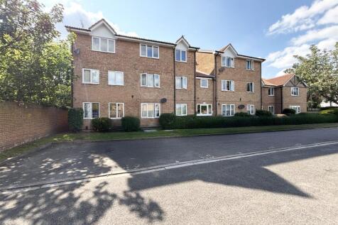 Seymour Way, Surrey TW16 1 bed flat for sale