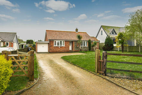 2 bedroom detached bungalow for sale