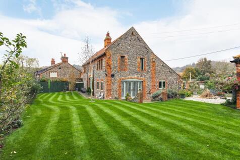 Kelling 4 bed barn conversion for sale