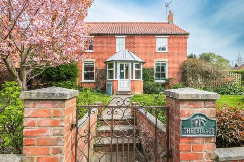 Roughton 5 bed detached house for sale