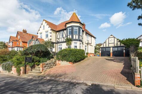 Sheringham 7 bed detached house for sale