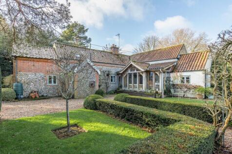 Plumstead 4 bed cottage for sale