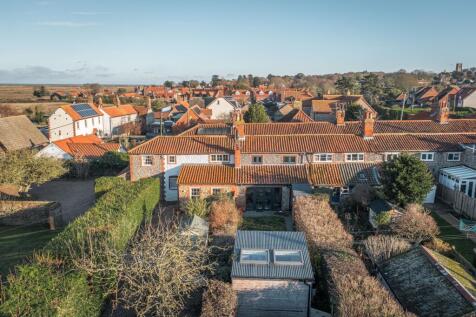 Blakeney 1 bed cottage for sale
