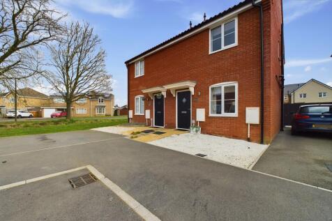 2 bedroom semi-detached house for sale