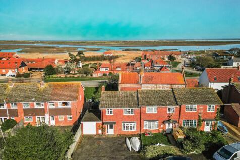 22 The Close, Brancaster Staithe 3 bed semi