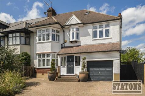 Northumberland Road, New Barnet... 5 bed semi