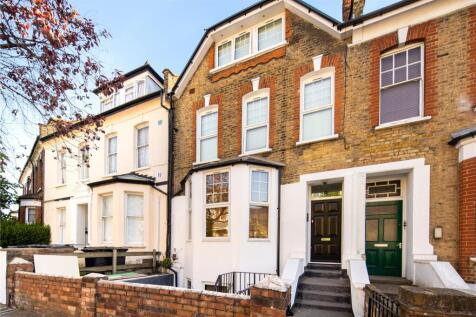 3 bedroom flat for sale