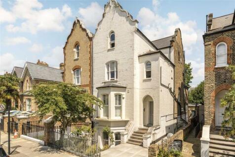 Spencer Road, London SW18 2 bed flat for sale