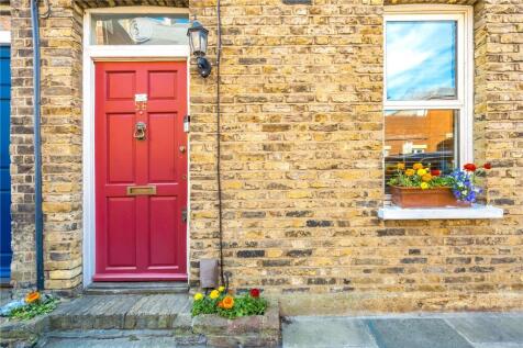 Station Road, London SW13 2 bed terraced house for sale