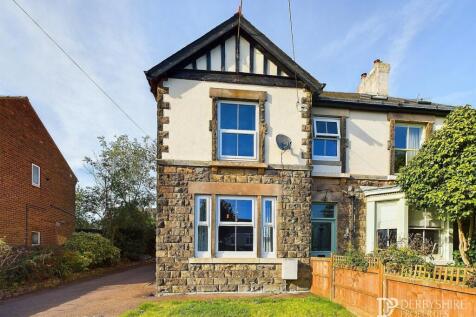 3 bedroom semi-detached house for sale