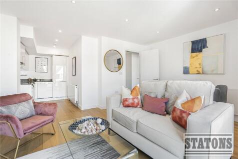 Totteridge Lane, Totteridge, London, N20 2 bed apartment for sale