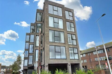 West Quay Road, Poole, Dorset, BH15 2 bed apartment for sale