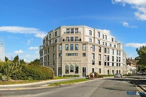 Studio flat for sale