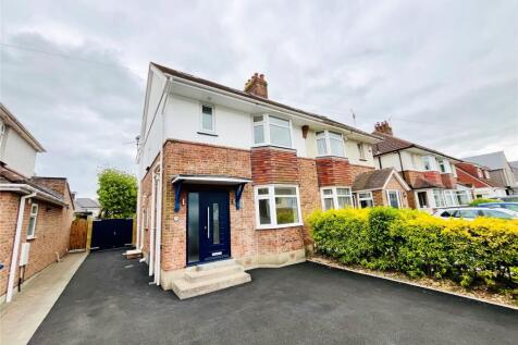 Sherwood Avenue, Whitecliff, Poole... 4 bed semi