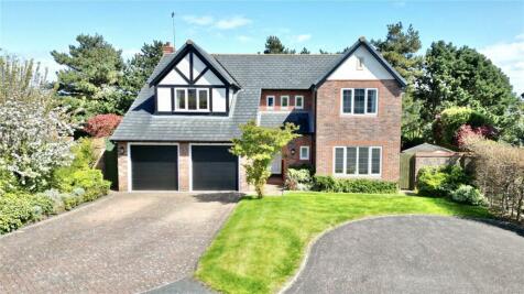 5 bedroom detached house for sale