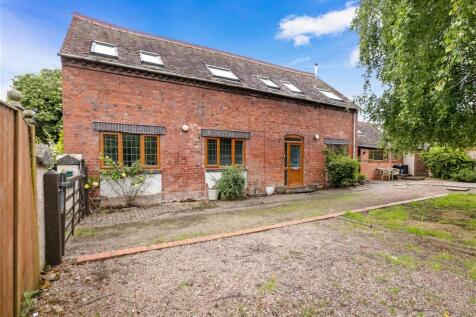 Old Chawson Lane, Droitwich 4 bed barn conversion for sale