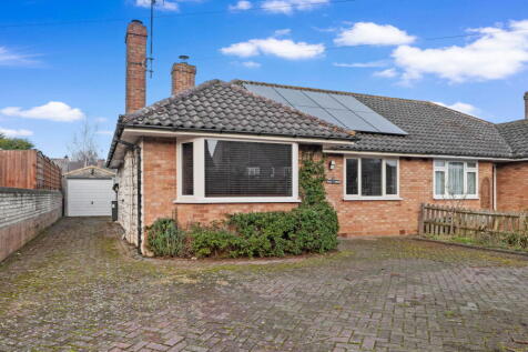 37 Froxmere Road, Crowle... 2 bed semi