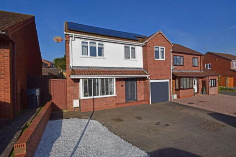 14 Miller Close, Stoke Heath... 4 bed detached house for sale