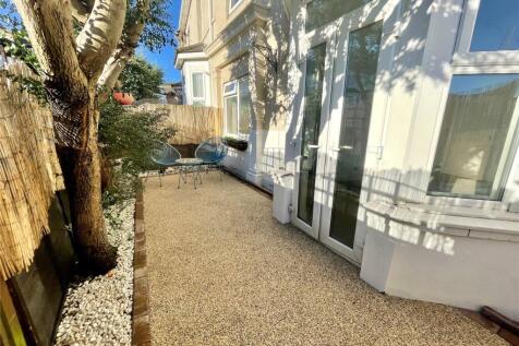 Norwich Avenue, Bournemouth, Dorset, BH2 2 bed apartment for sale
