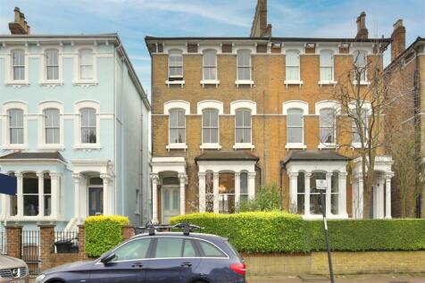 Ashley Road, Crouch Hill 2 bed flat for sale