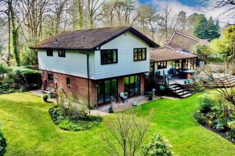 Lake Road, Camberley GU16 4 bed detached house for sale