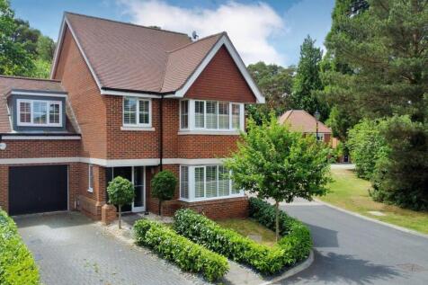 White Wood Vale, Camberley GU16 4 bed detached house for sale